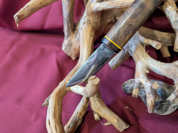 Messer mit Holzgriff 5000